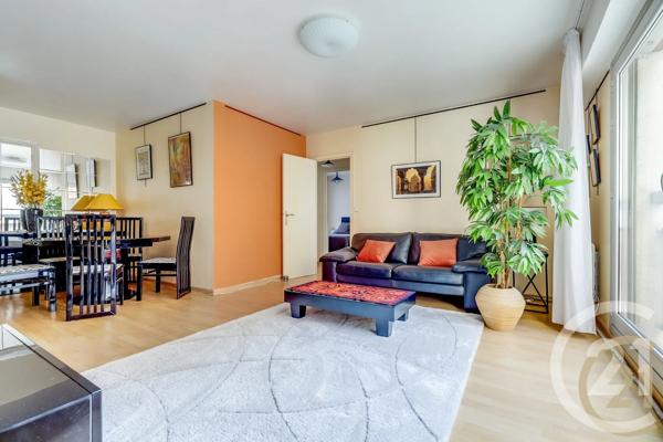 Appartement F5 à vendre  5 pièces - 96,27 m 2   PARIS  - 75017