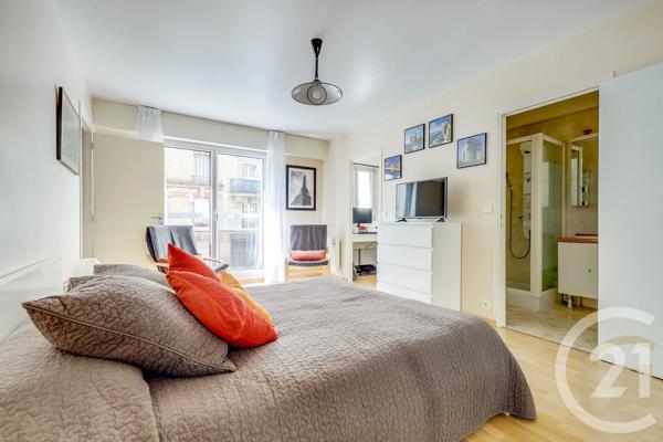 Appartement F5 à vendre  5 pièces - 96,27 m 2   PARIS  - 75017
