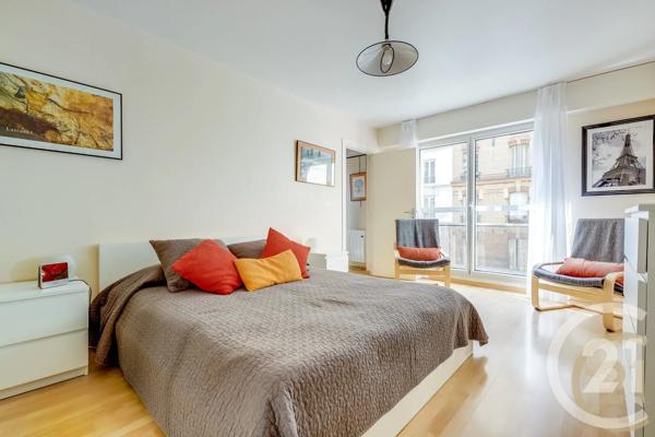 Appartement F5 à vendre  5 pièces - 96,27 m 2   PARIS  - 75017