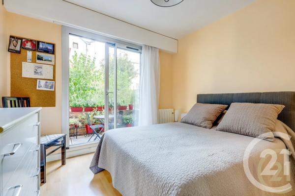 Appartement F5 à vendre  5 pièces - 96,27 m 2   PARIS  - 75017
