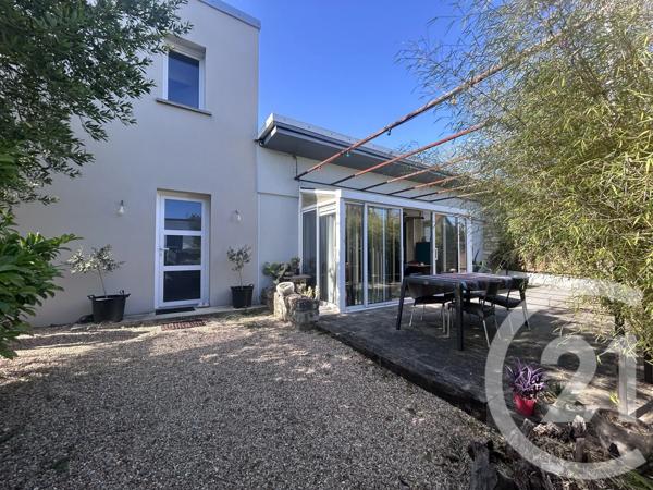 Maison à vendre  7 pièces - 148 m 2   EPONE  - 78