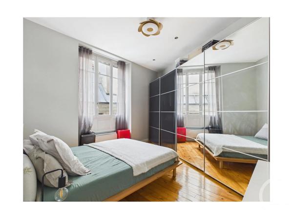 Appartement F2 à vendre  2 pièces - 60 m 2   PARIS  - 75011