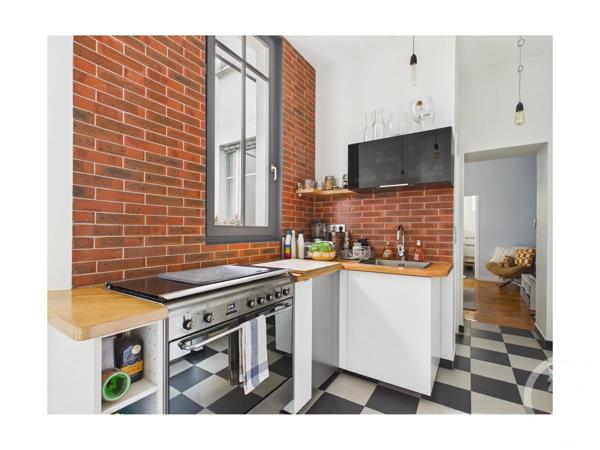 Appartement F2 à vendre  2 pièces - 60 m 2   PARIS  - 75011