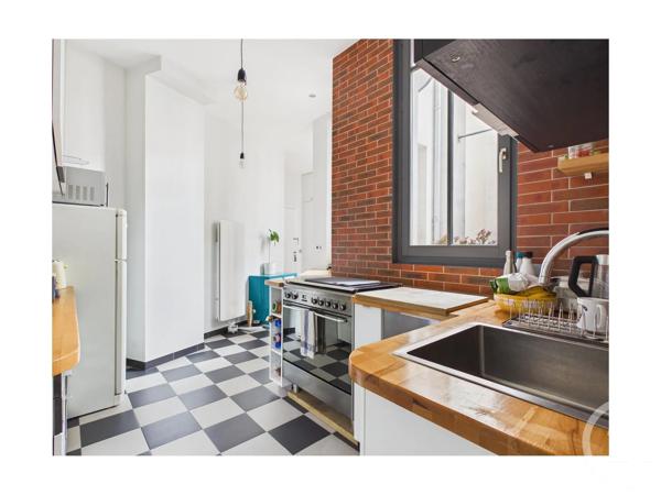 Appartement F2 à vendre  2 pièces - 60 m 2   PARIS  - 75011