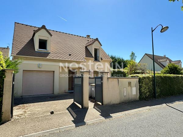 Maison individuelle 3 chambres avec véranda et jardin quartier calme à Etampes