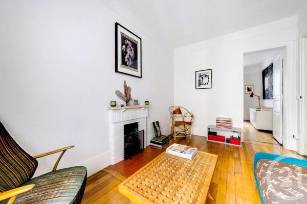Appartement F2 à vendre  2 pièces - 44 m 2   PARIS  - 75018