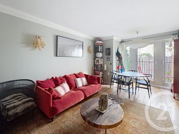 Appartement F2 à vendre  2 pièces - 44 m 2   PARIS  - 75018