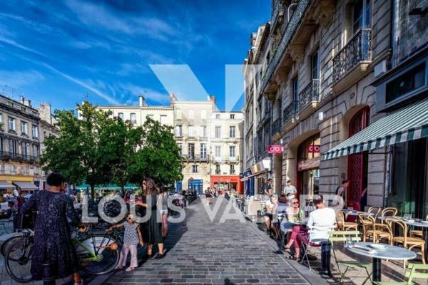Murs commerciaux libres de 122 m² à vendre à Bordeaux