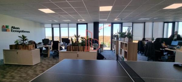 Bureau de 307 m² à louer à Bordeaux Ouest-Merignac