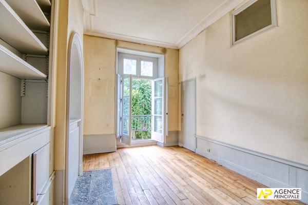 Versailles Notre-Dame Parc Appartement 4 pièces en duplex de 116m² avec petite terrasse 790 000 € **  - Référence  28262