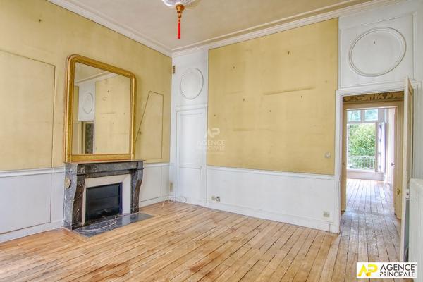 Versailles Notre-Dame Parc Appartement 4 pièces en duplex de 116m² avec petite terrasse 790 000 € **  - Référence  28262