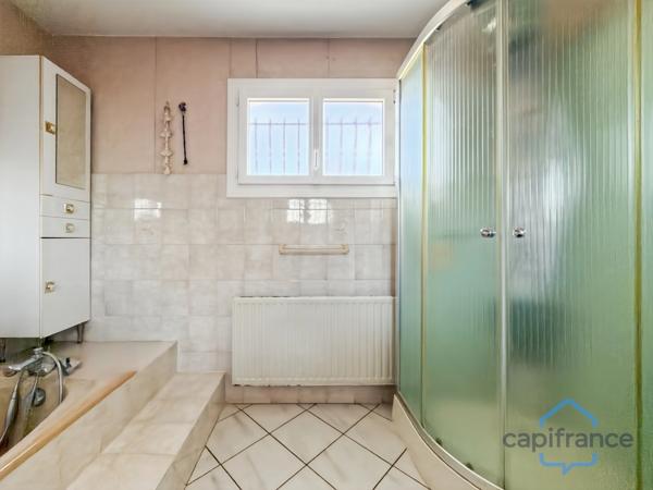 MAISON INDIVIDUELLE A RENOVER