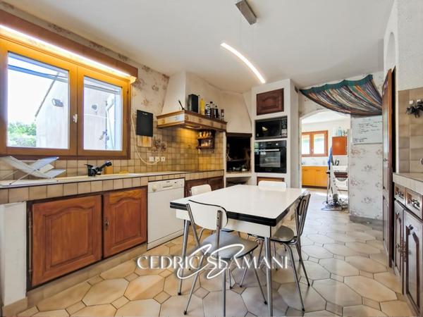 EXCLUSIVITEE MAISON 170 M2, 4 CHAMBRES, 1 CUISINE, 1 DOUBLE SEJOUR, 1 BUANDRIE, 2 WC, 1 GARAGE, TERRASSE, JARDIN