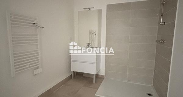 Location Appartement 2 pièces 47.35 m² - Morières-lès-avignon 84310