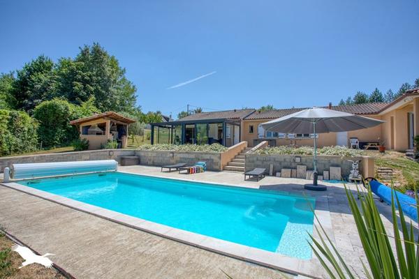 Maison à vendre |  Atur |  7 pièces | 210 m²