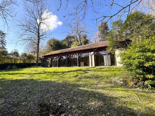 Achat - Propriété Tours 37000 11 pièces 459 m 2 21900 m 2