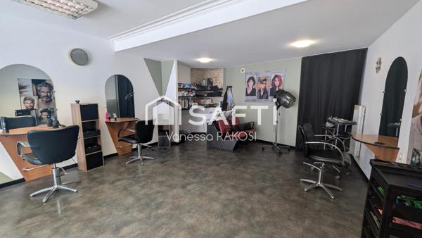 SALON DE COIFFURE DE 90 M² ENTRE SAINT JEAN D'ANGELY ET COGNAC