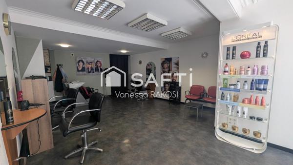 SALON DE COIFFURE DE 90 M² ENTRE SAINT JEAN D'ANGELY ET COGNAC