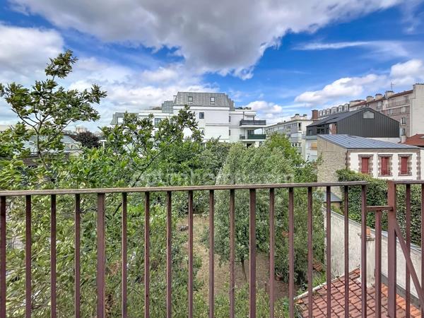 Maison de caractère avec jardin arboré -