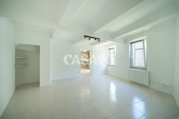 Vente Maison 4 pièces de 71m² - 13290 Aix-en-Provence