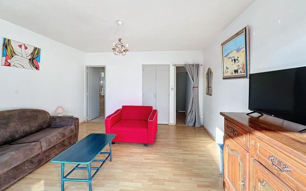 Appartement à vendre    1 pièce •  Saint-Raphaël