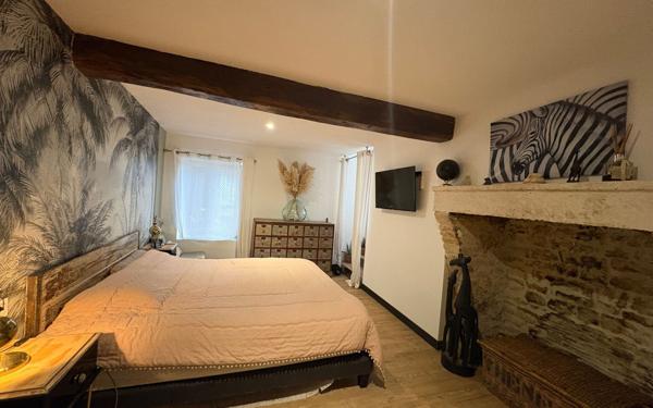 Maison à vendre    6 pièces •  Saint-Sauvant