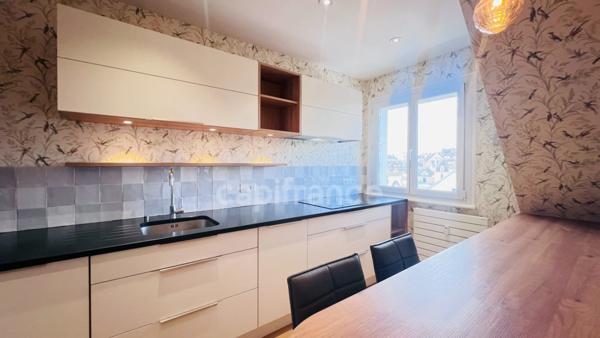 Finistère (29) – À vendre à Quimper hyper-centre, appartement T5 de 101 m² habitable - Parking privé - Cave.