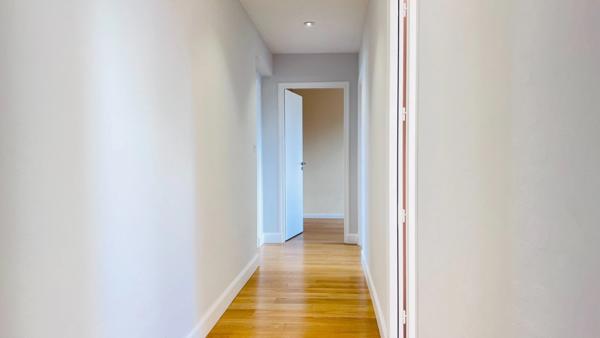 Finistère (29) – À vendre à Quimper hyper-centre, appartement T5 de 101 m² habitable - Parking privé - Cave.