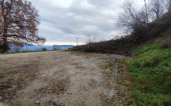 Stationnement à louer    60 m2 Massingy