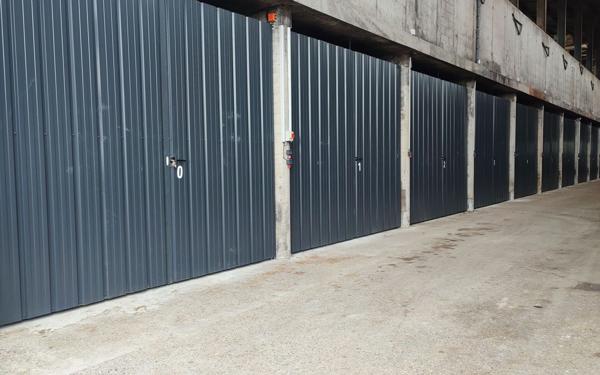 Stationnement à louer    60 m2 Massingy