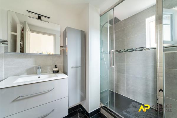 Maison à vendre à Colombes - Exclusivité AGENCE PRINCIPALE La Garenne-Colombes 689 000 € ** - Référence 495CLR