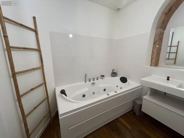 Maison de ville à vendre à Mâcon en Saône-et-Loire (71000), ref : 13779/972   
CENTRE VILLE