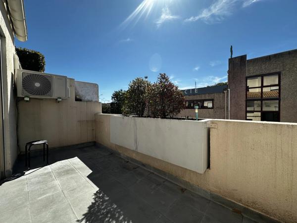 Location                                                      Appartement
                        
                     2 pièces                      38 m2                     à Clermont-l'Hérault