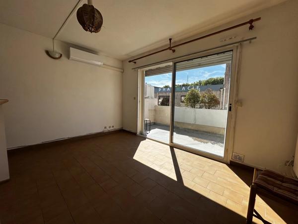 Location                                                      Appartement
                        
                     2 pièces                      38 m2                     à Clermont-l'Hérault