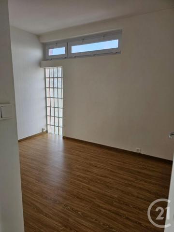 Appartement T4 à vendre  4 pièces - 66,87 m2 REIMS - 51