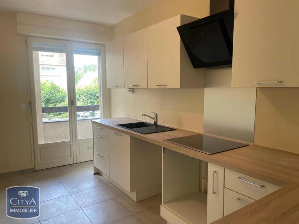 Appartement à louer 3 pièces 66.06m² Sarlat-la-Canéda (24200)