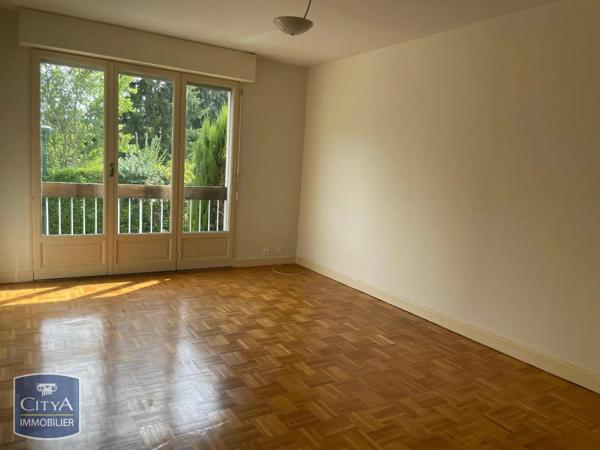 Appartement à louer 3 pièces 66.06m² Sarlat-la-Canéda (24200)