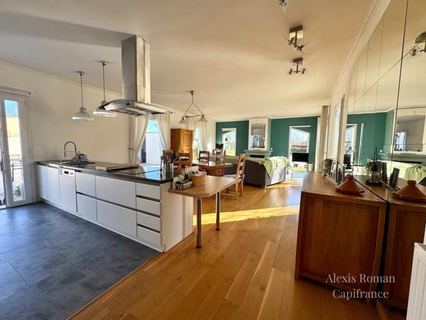Maison plain pied lumineuse + piscine et jardin arboré – 4 chambres, à 5 min de Montpon