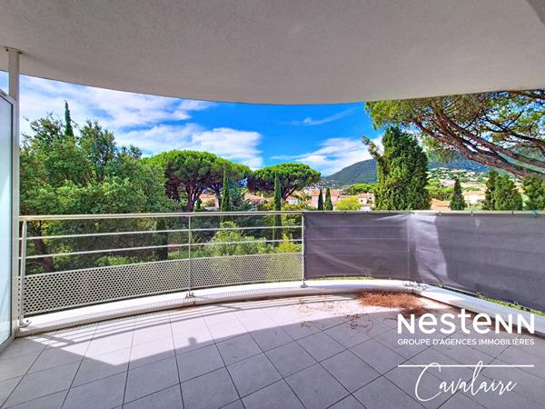 Appartement 3 pièces au calme au premier et dernier étage d'une copropriété intimiste