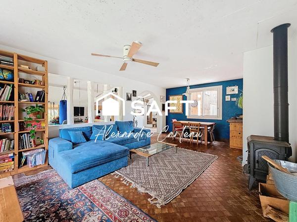 Maison 4 chambres, grand atelier, grande parcelle boisée.