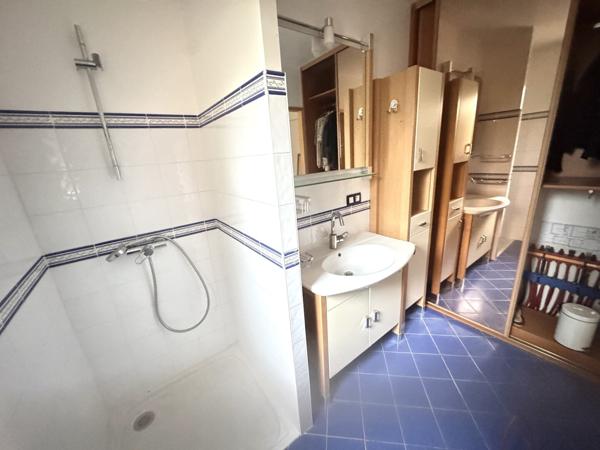 Maison d'environ 180 m² centre bourg en impasse