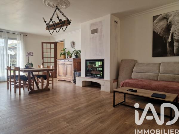 Maison à vendre 8 pièces 207 m² Montreuil-Bellay