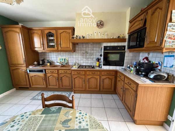 Maison
                                                                                                                                                                                                                                                                                                                        6 pièce(s)                                                                                                                                                                                                          4 chambre(s)                                                                                                                                                                                                          114  m²