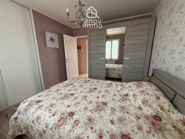 Maison
                                                                                                                                                                                                                                                                                                                        6 pièce(s)                                                                                                                                                                                                          4 chambre(s)                                                                                                                                                                                                          114  m²