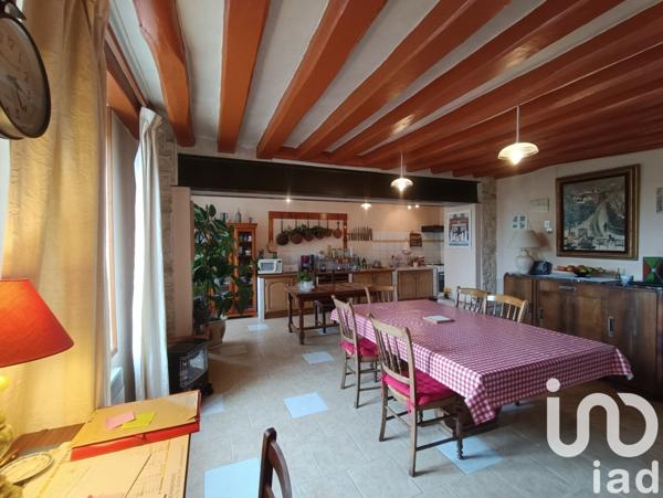 Maison de ville 4 pièces de 136 m² à Courtomer (61390)