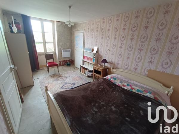 Maison de ville 4 pièces de 136 m² à Courtomer (61390)