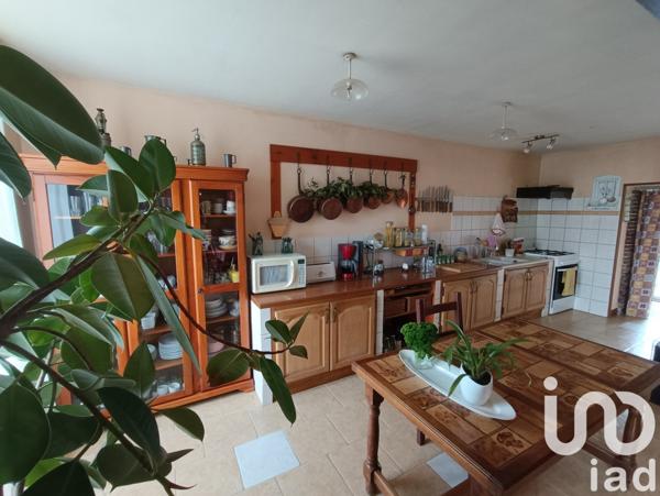 Maison de ville 4 pièces de 136 m² à Courtomer (61390)