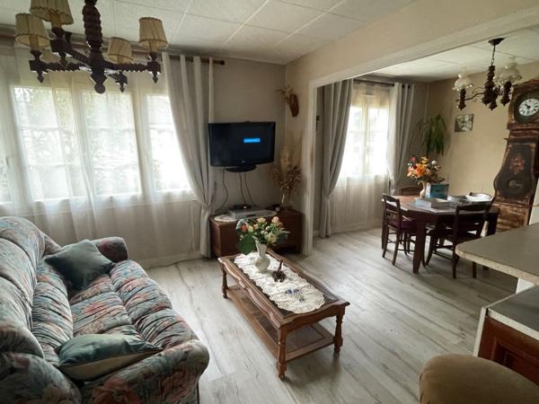 Maison
                                                                                                                                                                                                                                                                                                                        3 pièce(s)                                                                                                                                                                                                          2 chambre(s)                                                                                                                                                                                                          62  m²