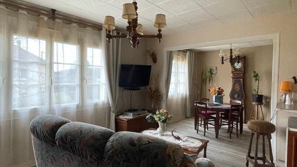 Maison
                                                                                                                                                                                                                                                                                                                        3 pièce(s)                                                                                                                                                                                                          2 chambre(s)                                                                                                                                                                                                          62  m²