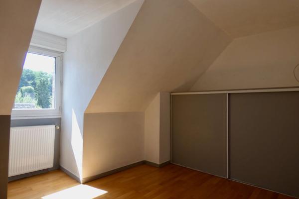 Maison
                                                                                                                                                                                                                                                                                                                        6 pièce(s)                                                                                                                                                                                                          5 chambre(s)                                                                                                                                                                                                          118.5  m²